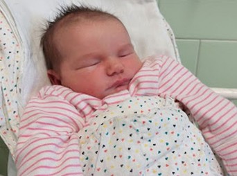 Isten hozott Gréta! - Megszületett 2023 első orosházi babája