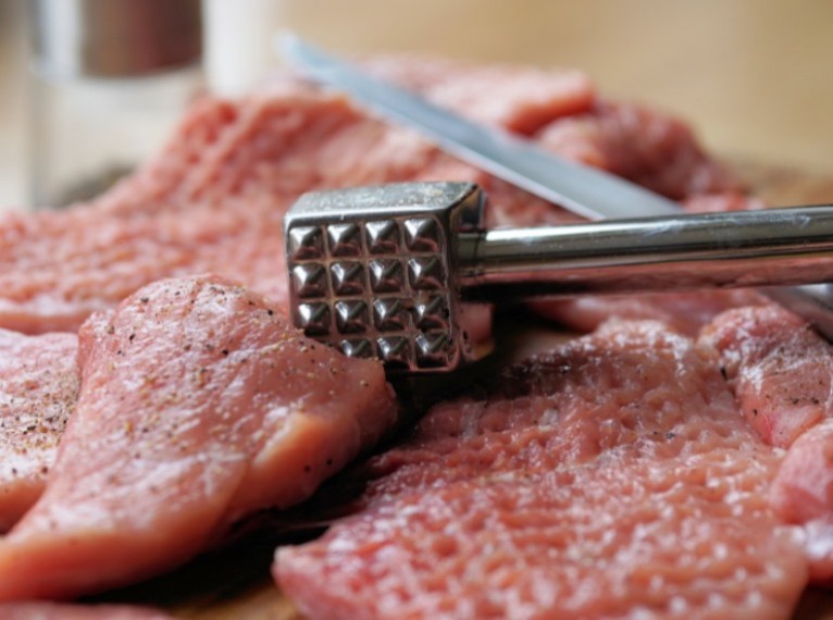 Felmérés: még a diéták is elképzelhetetlenek húsok nélkül