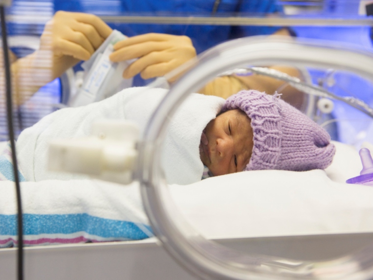 Újszülöttet hagytak a fehérvári babamentő inkubátorban
