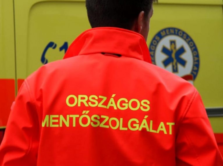 Méltatlan körülményekre panaszkodnak a Budapestre vezényelt mentők