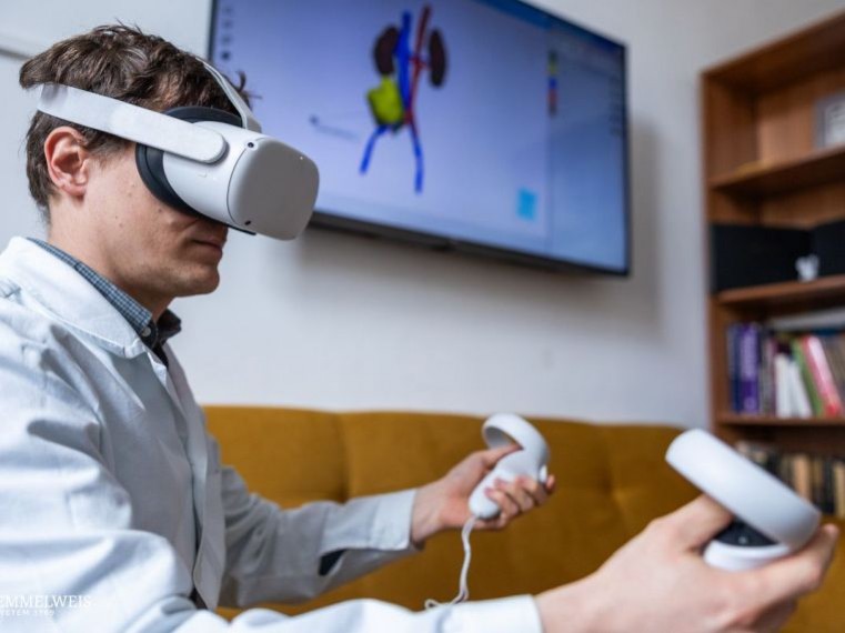 Virtuális valóság segíti a gyermeksebészek munkáját az SE-n