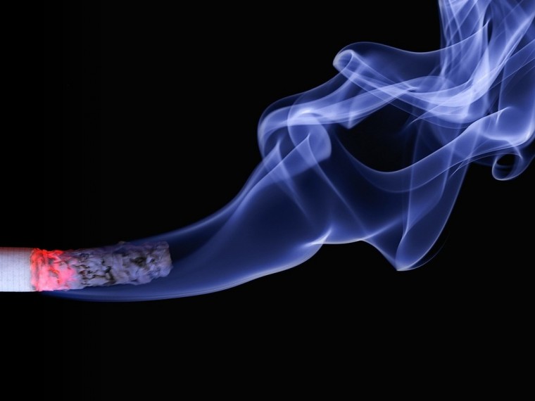Korhatáros cigaretta: bizonyos kor alatt nem aktiválódik