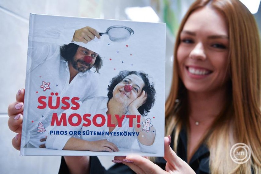 Süss mosolyt! Könyv a Piros Orr Bohócdoktoroktól