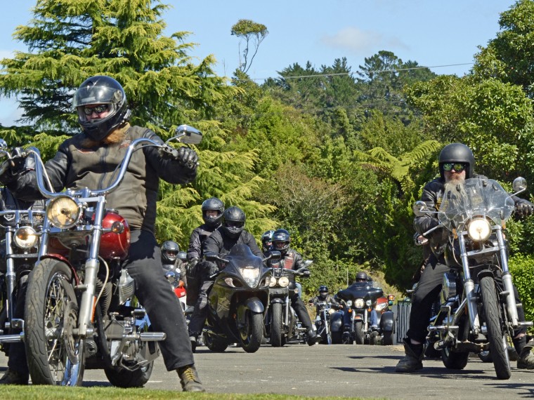 A motorozás férfiegészséget és életet ment!