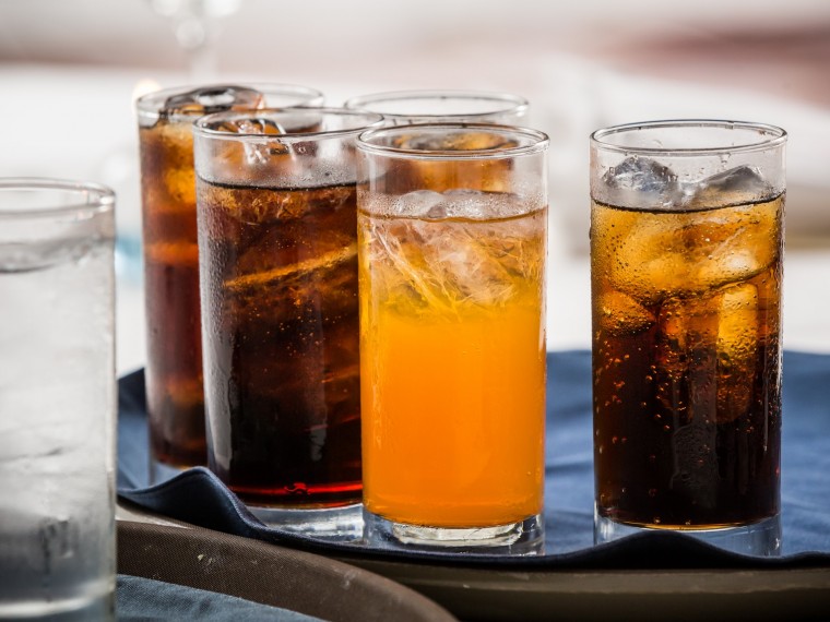 35 vesekő, napi 2-3 liter kóla