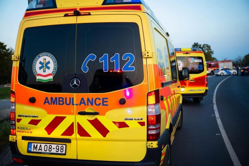 Szabadnapos mentős mentette meg egy motoros életét