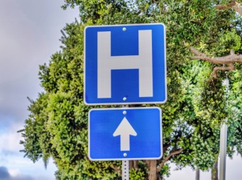 Sátoraljaújhelyen leállt a sürgősségi szülészeti és nőgyógyászati ellátás