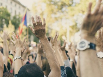 Alternatív valóságban nem lehet gyógyulni, tüntettek a szentesi kórházért