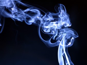 A cigiző és vape-ező tiniknél gyakoribb a depresszió és a szorongás