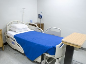 10 ezerrel csökkent a használható kórházi ágyak száma