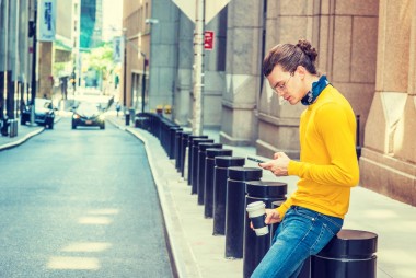 Fiatalkori hanyagtartás – 5 hatékony módszer a testtartás javítására