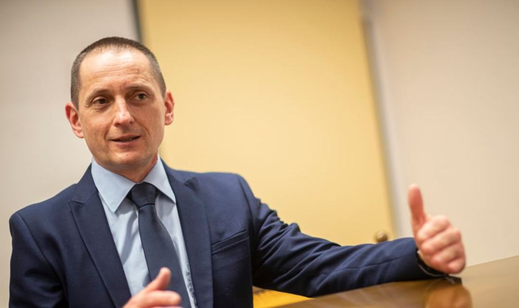 Új pajzsmirigyműtéti eljárás – kisebb heg, gyorsabb gyógyulás