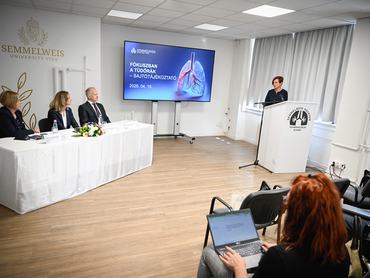 Fókuszban a tüdőrák sajtótájékoztató