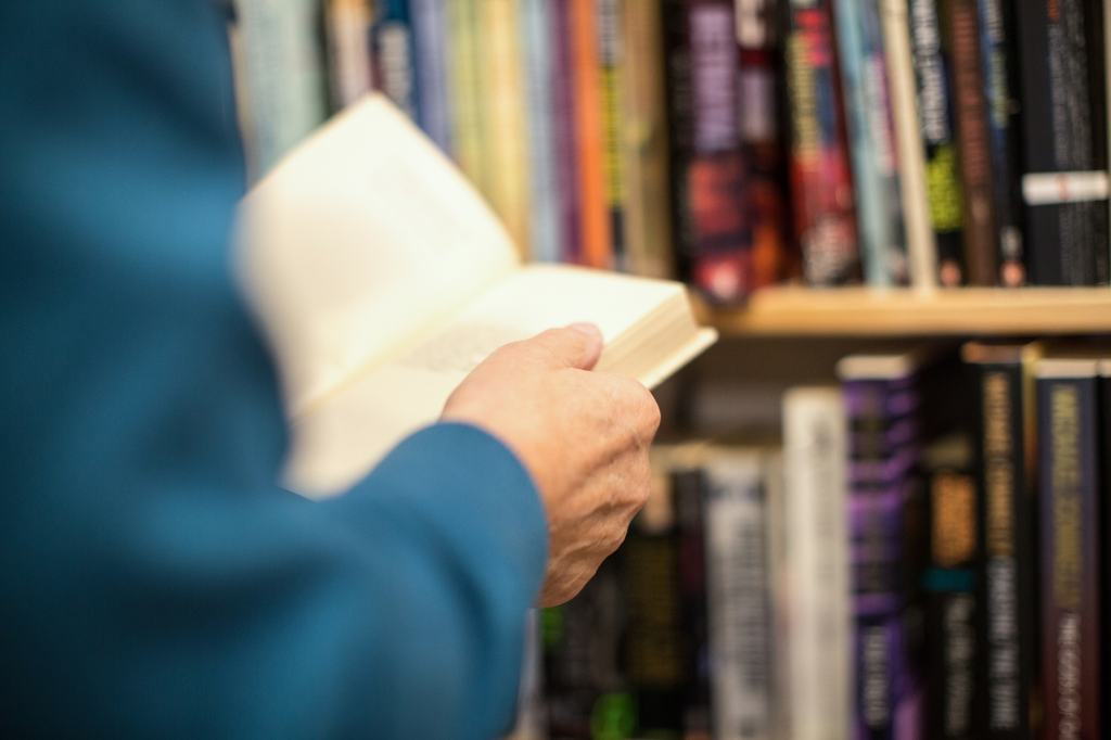 Papírról vagy kijelzőről jobb olvasni? Erre jutottak a kutatók