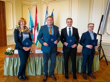 Stratégiai együttműködés az innovatív kutatás és klinikai vizsgálatok támogatására