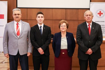 A Magyar Vöröskereszt új elnököt és országos vezetőséget választott