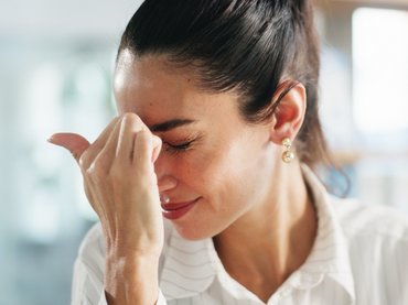 Egyéni és gazdasági szinten is komoly teher a migrén