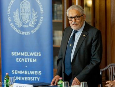 Októberben indul a Szenior Akadémia új évada