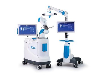 Nyár végén indul az ortopéd robotsebészet az EMINEO-ban