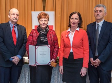Ma van a Véradók Napja - köszöntötték a "csendes hősöket"