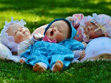 Itt a kisgyerekes szülők új kedvenc alkalmazása, a BabyHello
