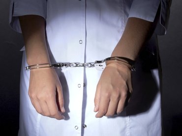 Súlyosbították a pécsi mérgező nővér vádját