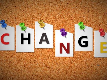 Bayer Zsolt felesége irányítja a vérellátó szolgálatot