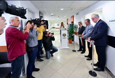 Új MR-készüléket adtak át a debreceni klinikai központban