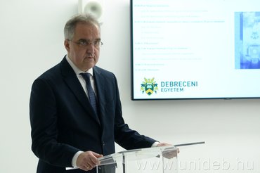 Százéves a sugárterápia a Debreceni Egyetemen