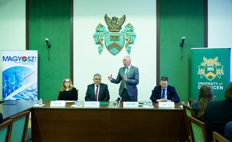MAGYOSZ és Debreceni Egyetem – mostantól partnerek