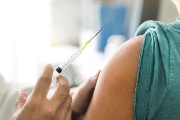 Most lehet a szülőknek ingyenesen HPV fertőzés elleni oltást igényelni