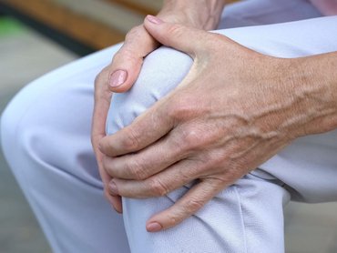 Térdfájdalom: az okok felderítésének és a leghatékonyabb kezelések kiválasztásának módszertana