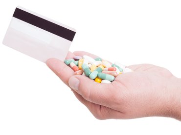 Most fékeztek óriásit a magyar fizetések