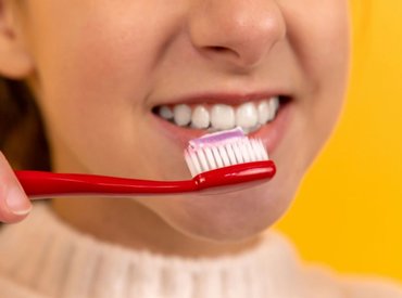 Már embereken tesztelik a fognövesztő gyógyszert