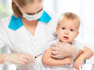 Ennyi koronavírusos gyerek van kórházban, ennyit lélegeztetnek