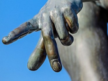 Káslernek le kellene mondania!