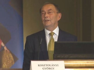 Kiesett domináns szerepéből a tudomány a 2. hullámban