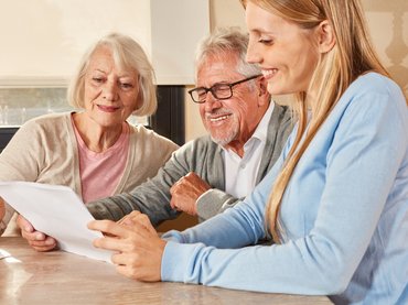 Nagyon lemaradtak a nyugdíjak a bérekhez viszonyítva