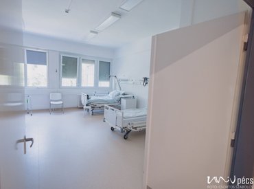 Ilyen a pécsi Koronavírus Ellátó Központ intenzív osztálya