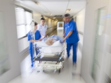 Márciustól elzárhatják a pénzcsapot a kórházakban