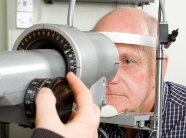 Fél Magyarország nem lát a szemétől? Pontosabban a szemüvegétől