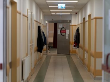 A sebészeti műtő helyett a sürgősségi osztályéban operálnak Szentesen
