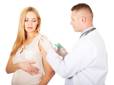 Ajánlott a szamárköhögés elleni emlékeztető oltás a várandósoknak