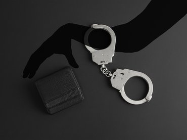 Erős fájdalomcsillapítókkal kereskedtek a patikusok