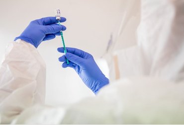 Még nem tudják, meddig védenek a vakcinák