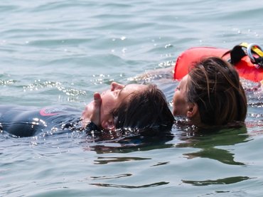 A strandon is használjuk a mentőövet!